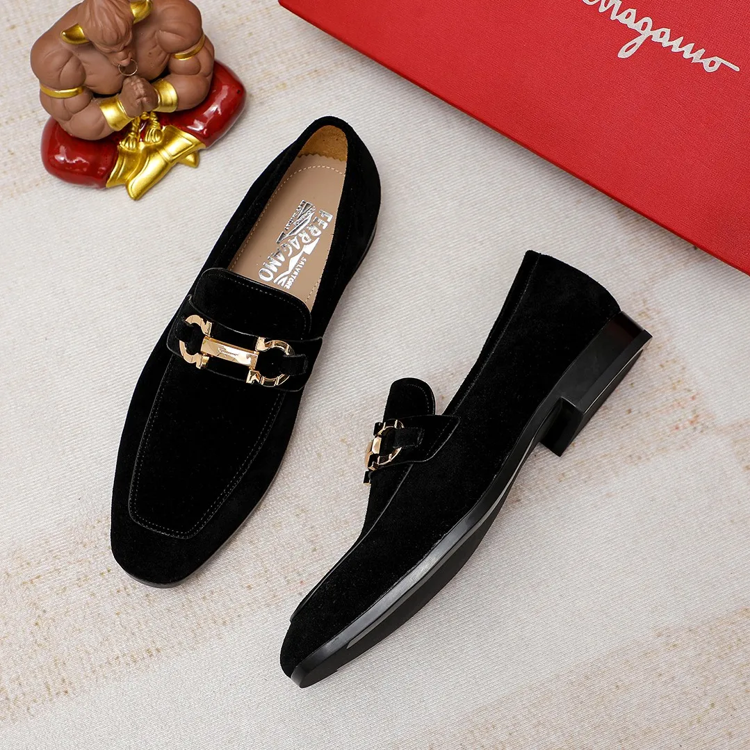 Men's shoes 💰600 🕷🕷🐂【Ferragamo】 Popular fashion casual shoes🇨🇳Official website counter 1:1 production, original mold opening💯Good quality can be seen, imported high-end first-layer pebbled calfskin, water-dyed🐂leather lining🌿very clear texture, high-quality waterproof, non-slip and wear-resistant outsole🎋high quality and low price, truly handmade🍓, 5 colors available! Code number 38-44 (45. To be customized)